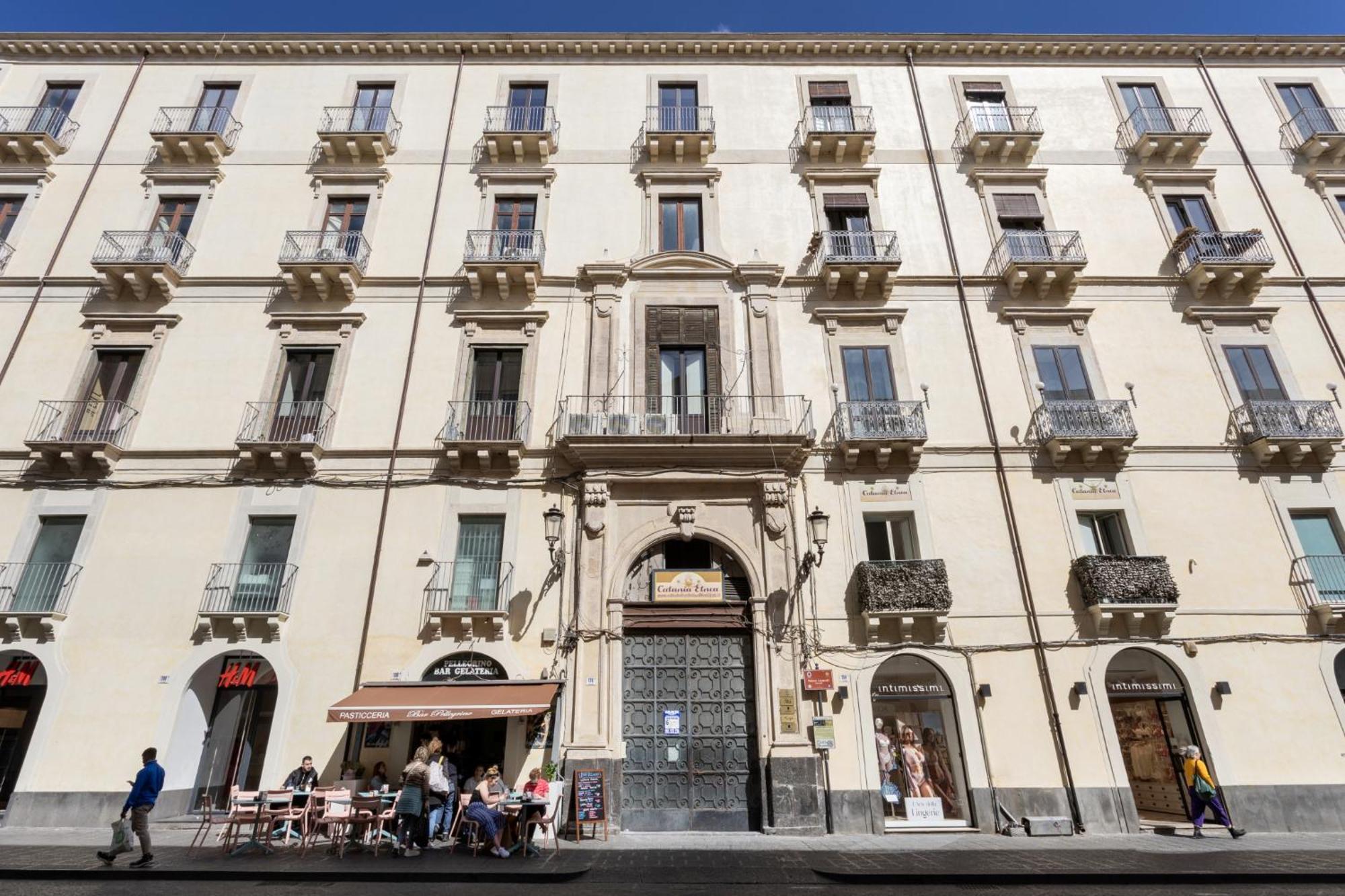 Palazzo Costarelli - Bed And Breakfast Катанія Екстер'єр фото